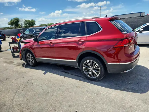 3VV2B7AX3KM048861 2019 VOLKSWAGEN TIGUAN - Image 2
