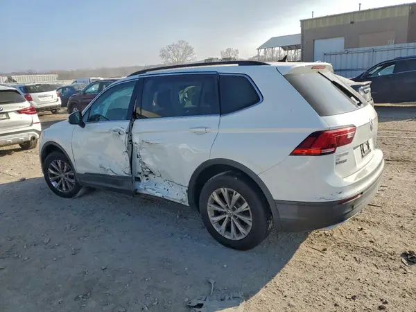 3VV2B7AX3KM074800 2019 VOLKSWAGEN TIGUAN - Image 2