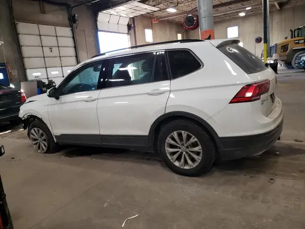 3VV2B7AX3KM081181 2019 VOLKSWAGEN TIGUAN - Image 2