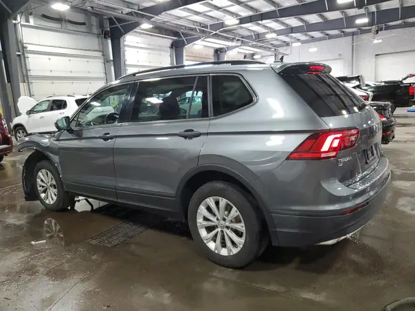 3VV2B7AX3KM094853 2019 VOLKSWAGEN TIGUAN - Image 2