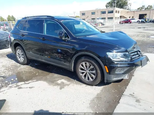 3VV2B7AX3KM107763 2019 VOLKSWAGEN TIGUAN - Image 1