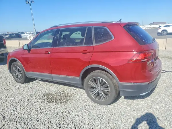 3VV2B7AX3KM142237 2019 VOLKSWAGEN TIGUAN - Image 2