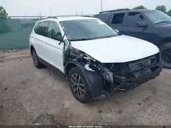 3VV2B7AX3KM148734 2019 VOLKSWAGEN TIGUAN