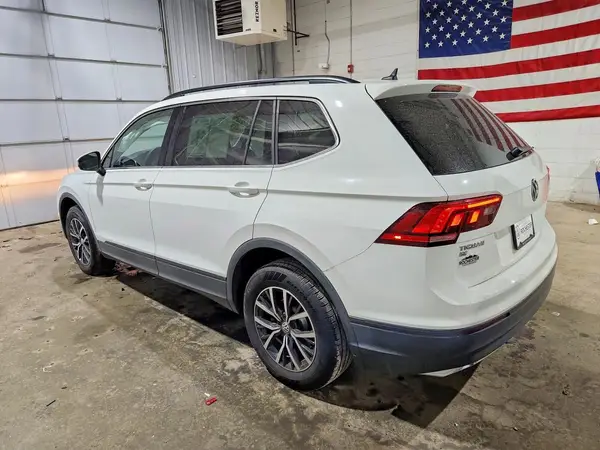 3VV2B7AX3KM185671 2019 VOLKSWAGEN TIGUAN - Image 2
