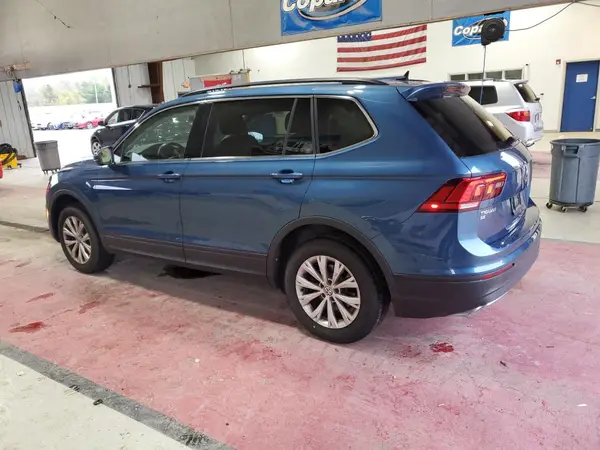 3VV2B7AX3KM193656 2019 VOLKSWAGEN TIGUAN - Image 2