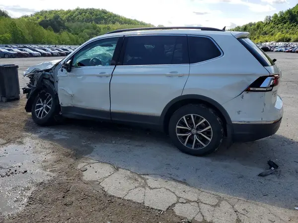 3VV2B7AX3LM002643 2020 VOLKSWAGEN TIGUAN - Image 2