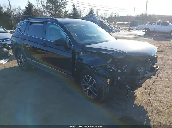 3VV2B7AX3LM019684 2020 VOLKSWAGEN TIGUAN - Image 1