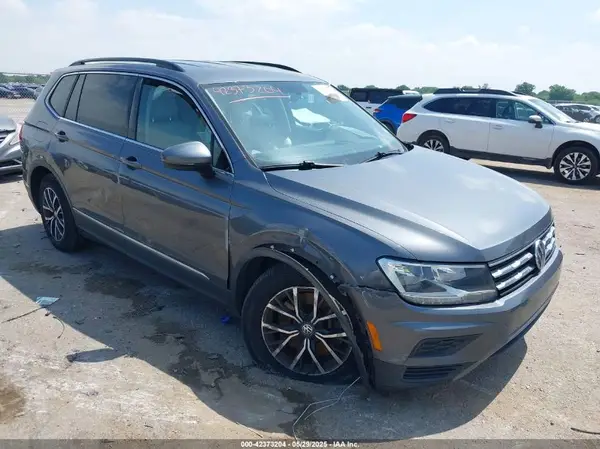 3VV2B7AX3LM053852 2020 VOLKSWAGEN TIGUAN - Image 1