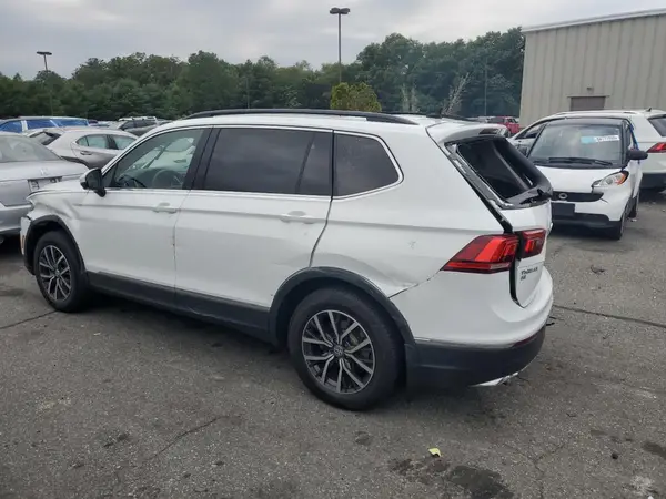 3VV2B7AX3LM055018 2020 VOLKSWAGEN TIGUAN - Image 2