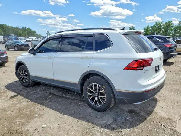 3VV2B7AX3LM071638 2020 VOLKSWAGEN TIGUAN - Image 2