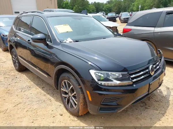 3VV2B7AX3LM078640 2020 VOLKSWAGEN TIGUAN - Image 1