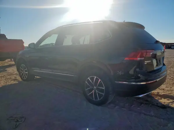 3VV2B7AX3LM078881 2020 VOLKSWAGEN TIGUAN - Image 2