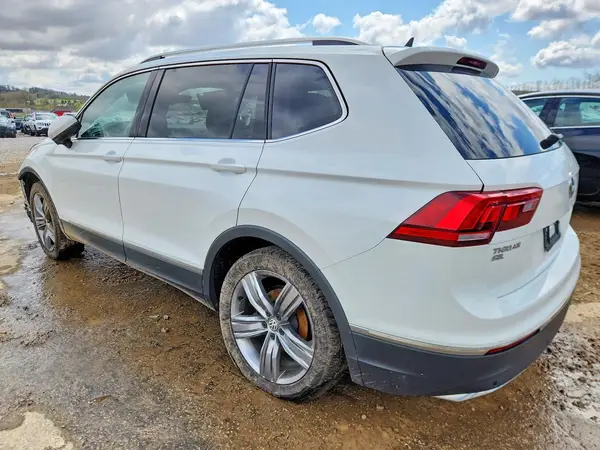 3VV2B7AX3LM108039 2020 VOLKSWAGEN TIGUAN - Image 2