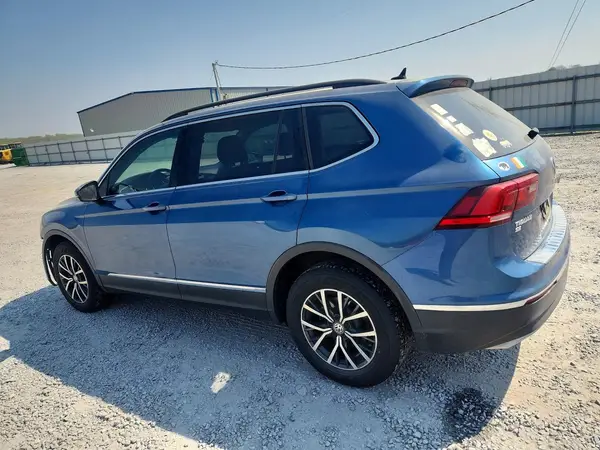 3VV2B7AX3LM134611 2020 VOLKSWAGEN TIGUAN - Image 2