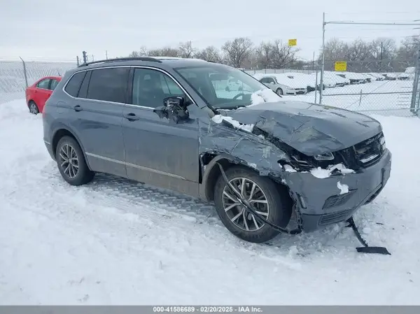 3VV2B7AX3LM138982 2020 VOLKSWAGEN TIGUAN - Image 1