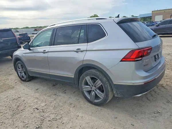 3VV2B7AX3LM159637 2020 VOLKSWAGEN TIGUAN - Image 2