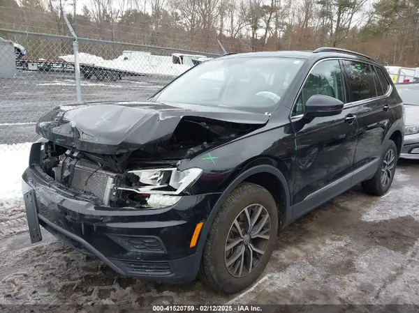 3VV2B7AX3LM181279 2020 VOLKSWAGEN TIGUAN - Image 2