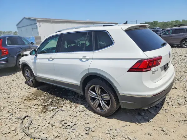 3VV2B7AX3MM037233 2021 VOLKSWAGEN TIGUAN - Image 2