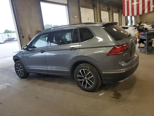 3VV2B7AX3MM043968 2021 VOLKSWAGEN TIGUAN - Image 2