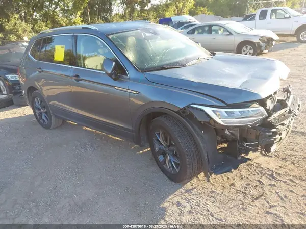 3VV2B7AX3NM082741 2022 VOLKSWAGEN TIGUAN - Image 1