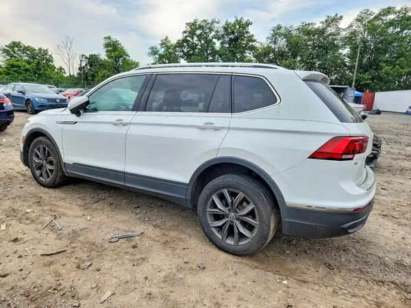 3VV2B7AX3NM129752 2022 VOLKSWAGEN TIGUAN - Image 2
