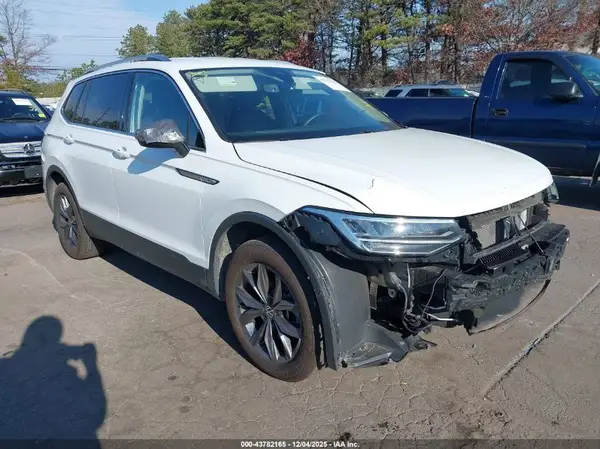 3VV2B7AX3NM146776 2022 VOLKSWAGEN TIGUAN - Image 1