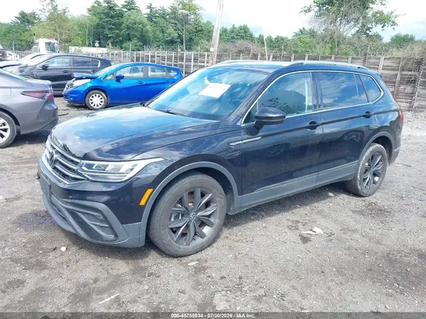 3VV2B7AX3NM149662 2022 VOLKSWAGEN TIGUAN - Image 2