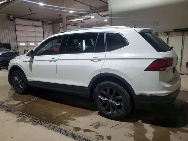 3VV2B7AX3RM032928 2024 VOLKSWAGEN TIGUAN - Image 2