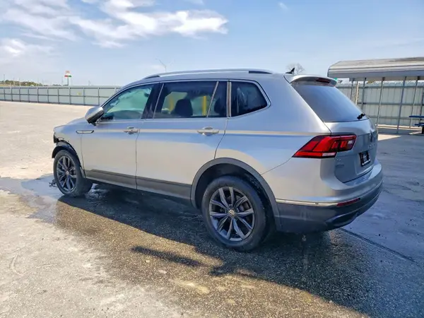 3VV2B7AX3RM042536 2024 VOLKSWAGEN TIGUAN - Image 2