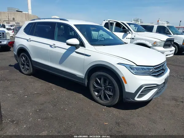 3VV2B7AX3RM068859 2024 VOLKSWAGEN TIGUAN - Image 1