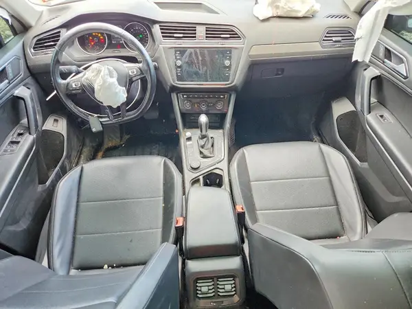 3VV2B7AX4JM003085 2018 VOLKSWAGEN TIGUAN - Image 8
