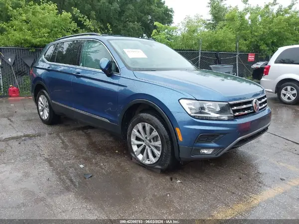 3VV2B7AX4JM019965 2018 VOLKSWAGEN TIGUAN - Image 1