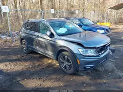 3VV2B7AX4JM044977 2018 VOLKSWAGEN TIGUAN