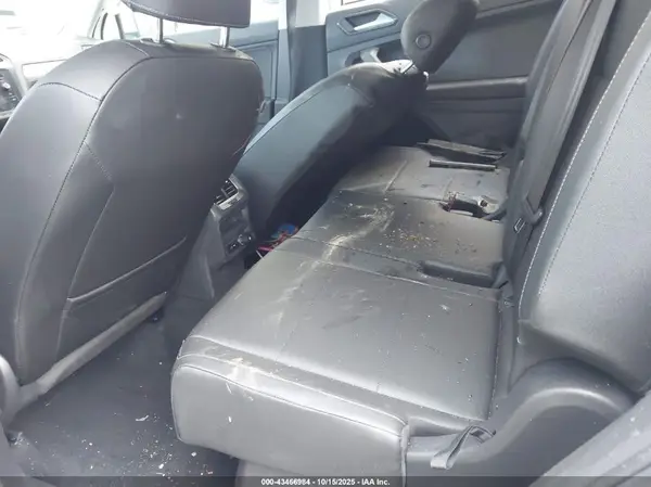 3VV2B7AX4JM071743 2018 VOLKSWAGEN TIGUAN - Image 8