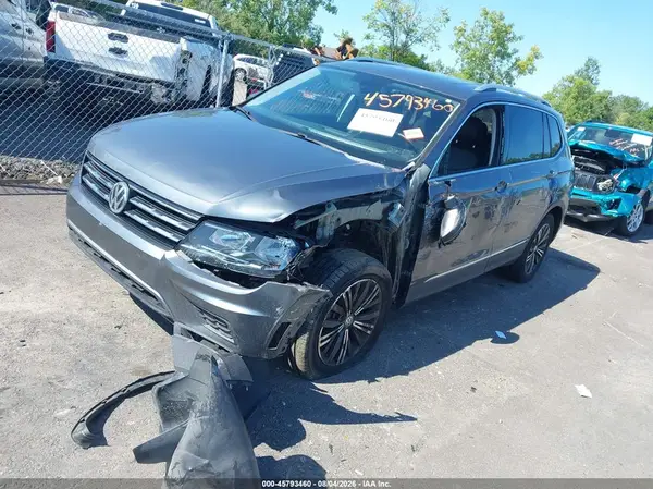 3VV2B7AX4JM120164 2018 VOLKSWAGEN TIGUAN - Image 2