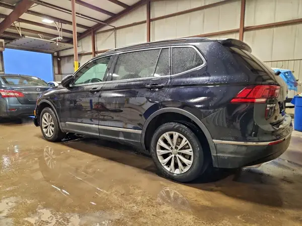 3VV2B7AX4JM133349 2018 VOLKSWAGEN TIGUAN - Image 2