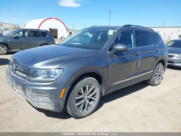 3VV2B7AX4JM147915 2018 VOLKSWAGEN TIGUAN - Image 2