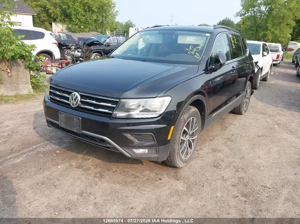 3VV2B7AX4JM166786 2018 VOLKSWAGEN TIGUAN - Image 2