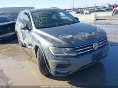 3VV2B7AX4JM168697 2018 VOLKSWAGEN TIGUAN