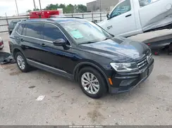 3VV2B7AX4JM185466 2018 VOLKSWAGEN TIGUAN