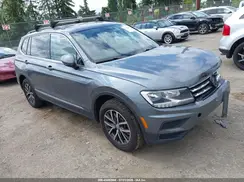 3VV2B7AX4JM198251 2018 VOLKSWAGEN TIGUAN
