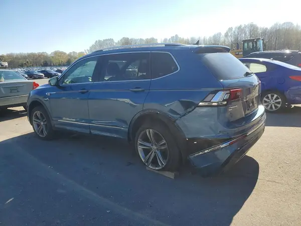 3VV2B7AX4JM216179 2018 VOLKSWAGEN TIGUAN - Image 2