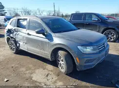 3VV2B7AX4KM013634 2019 VOLKSWAGEN TIGUAN