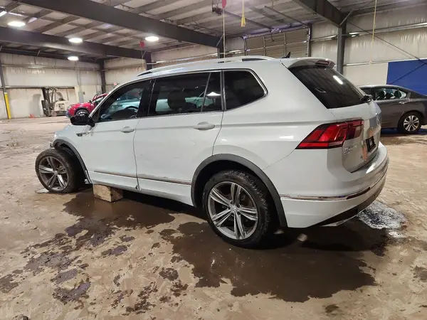 3VV2B7AX4KM039487 2019 VOLKSWAGEN TIGUAN - Image 2