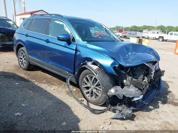 3VV2B7AX4KM083120 2019 VOLKSWAGEN TIGUAN - Image 1