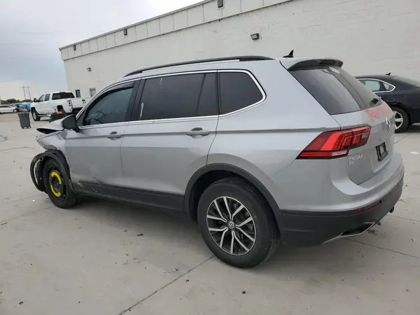 3VV2B7AX4KM108338 2019 VOLKSWAGEN TIGUAN - Image 2