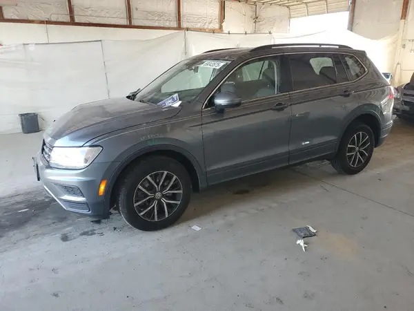 3VV2B7AX4KM110204 2019 VOLKSWAGEN TIGUAN - Image 1
