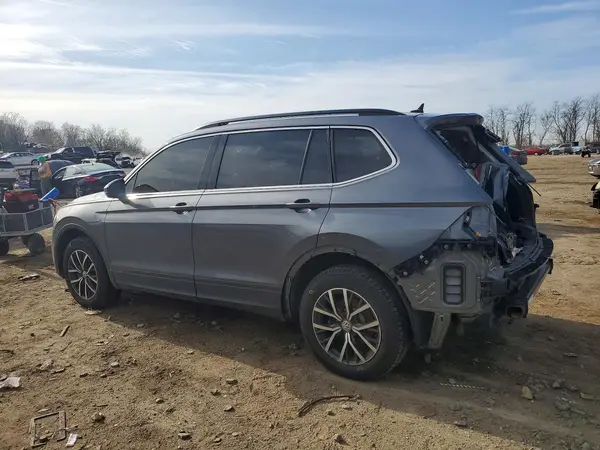 3VV2B7AX4KM120165 2019 VOLKSWAGEN TIGUAN - Image 2
