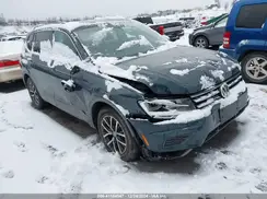 3VV2B7AX4KM127620 2019 VOLKSWAGEN TIGUAN