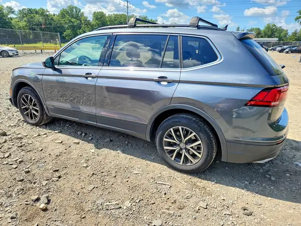 3VV2B7AX4KM176025 2019 VOLKSWAGEN TIGUAN - Image 2